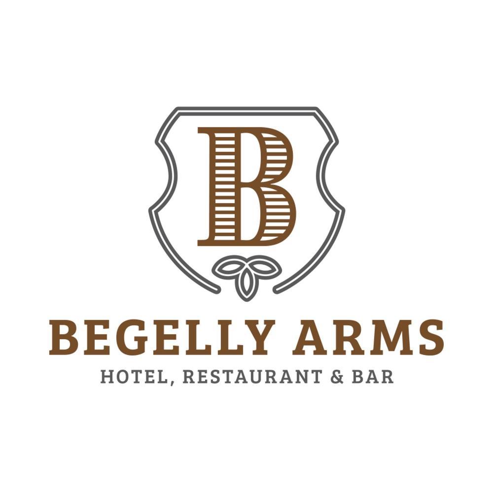 The Begelly Arms Hotel Room photo